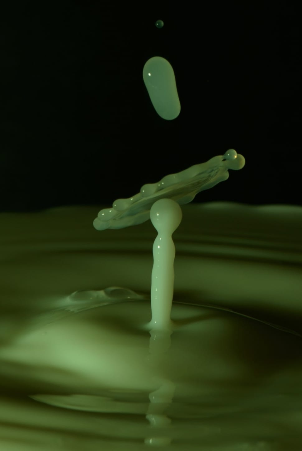 white liquid droplets photoghraphy preview