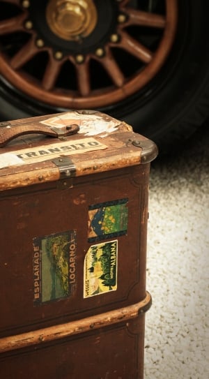 brown  fransiton hardshell luggage bag thumbnail