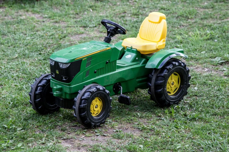 john deere ride on tractor toy preview