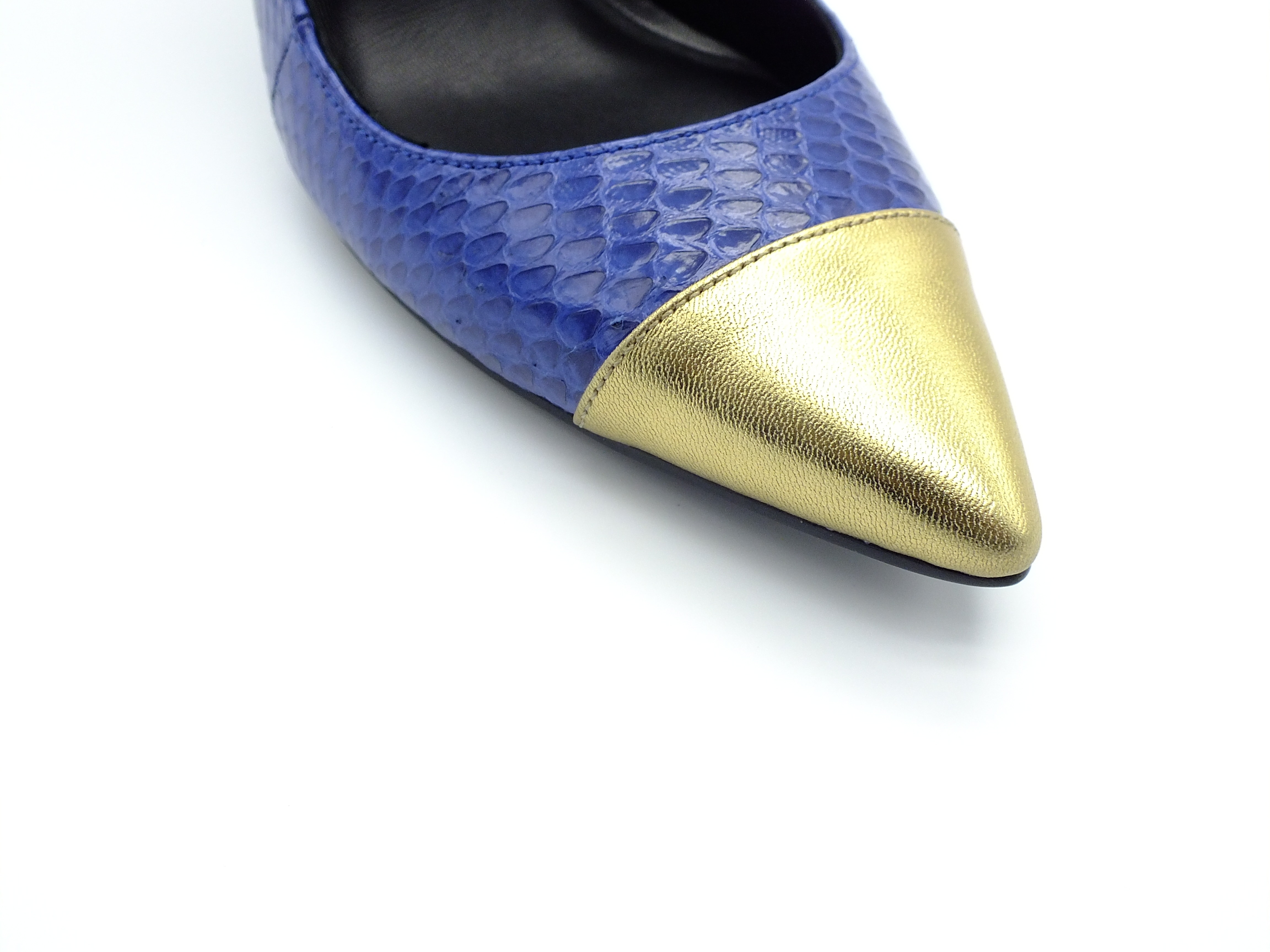 blue and gold leather snakeskin pointed toe shoes