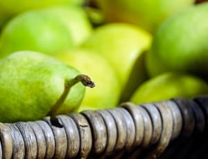 green pear fruit thumbnail