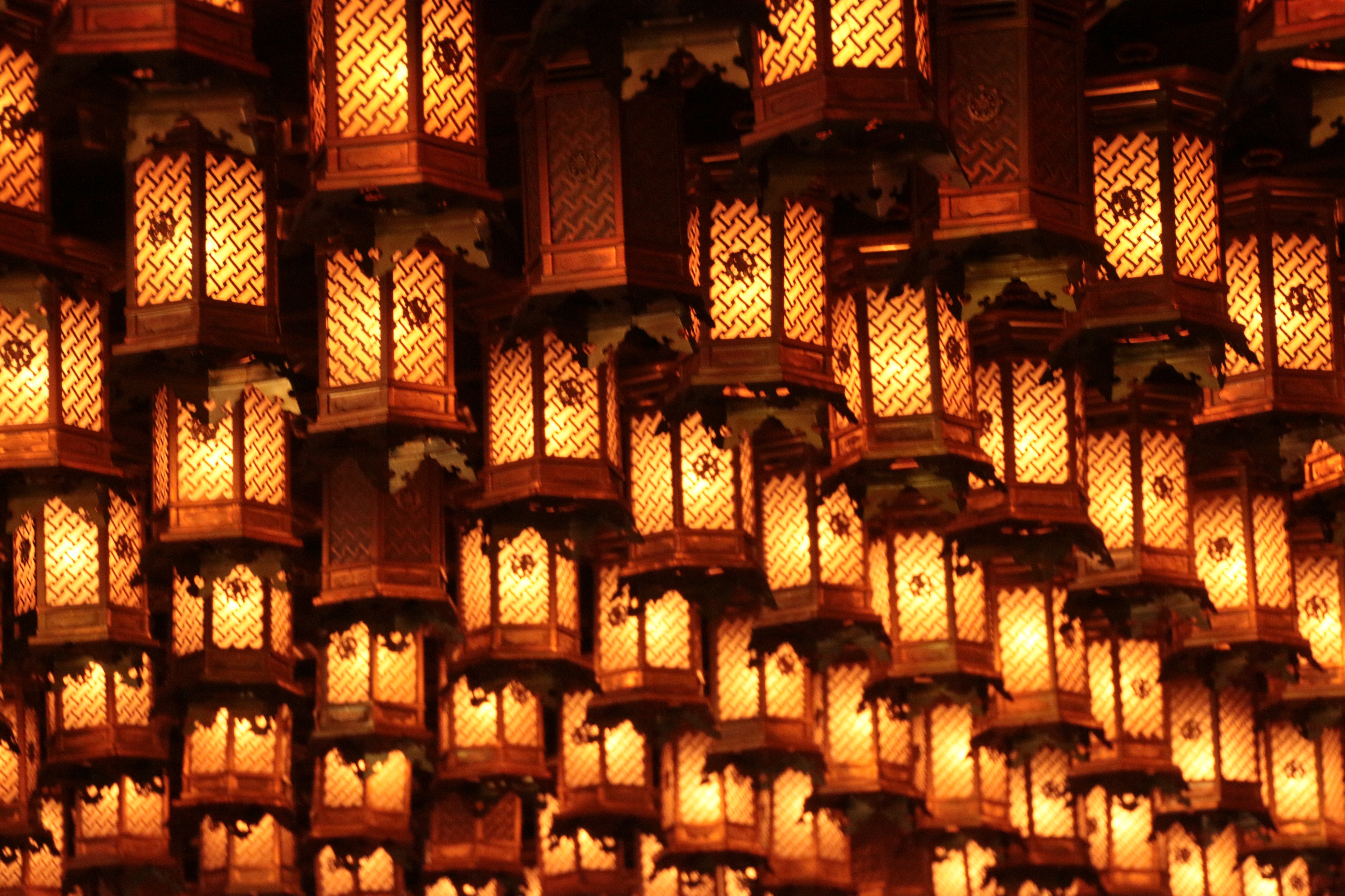 candle lanterns photo