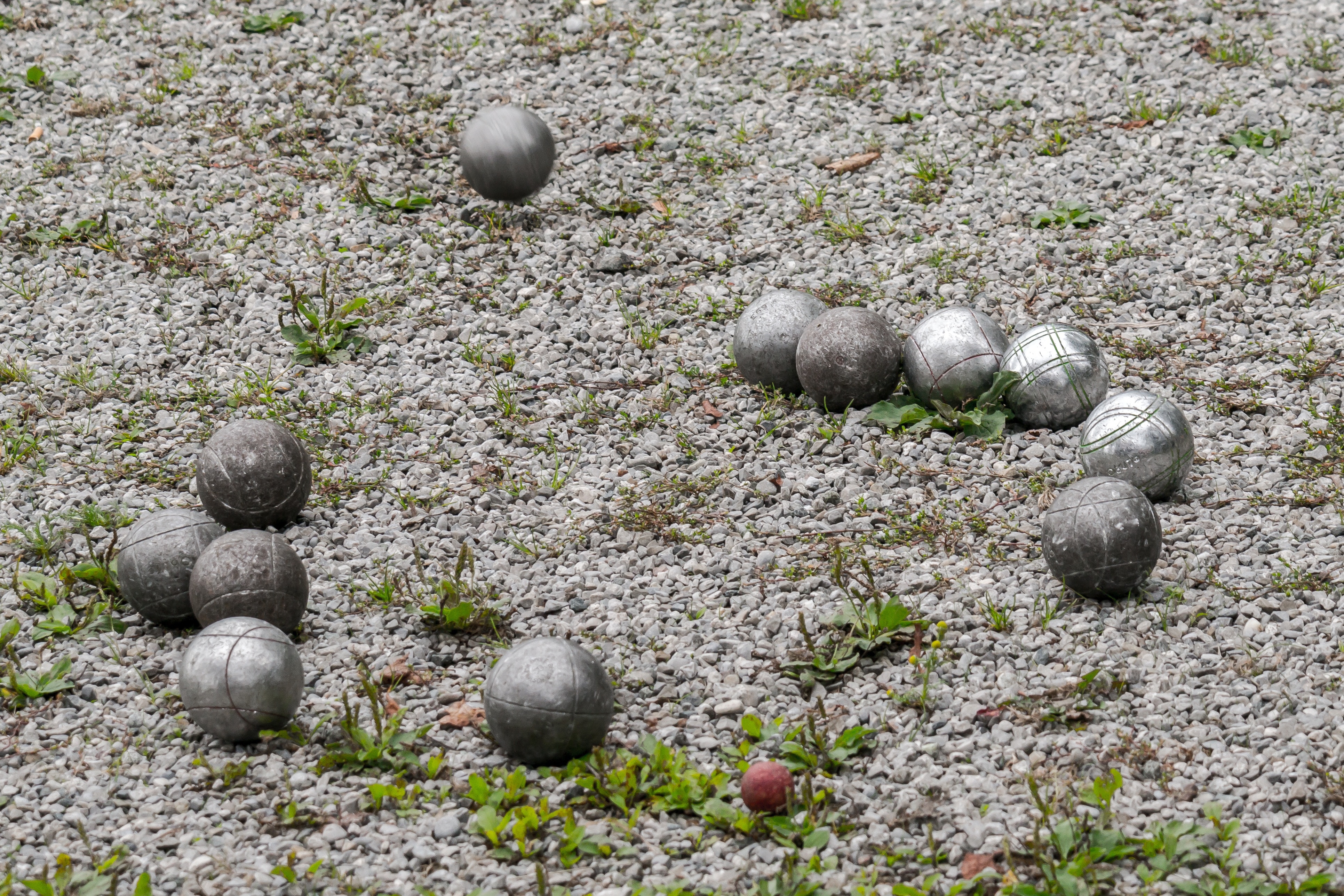 grey ornate balls