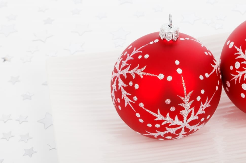 2 red and grey christmas baubles preview