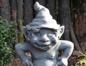 gray elf statue thumbnail