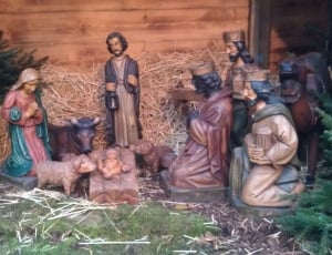 wooden the nativity scene set thumbnail