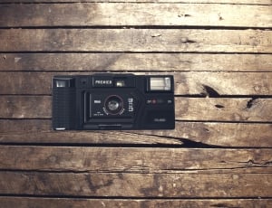 black pacmer classic camera thumbnail