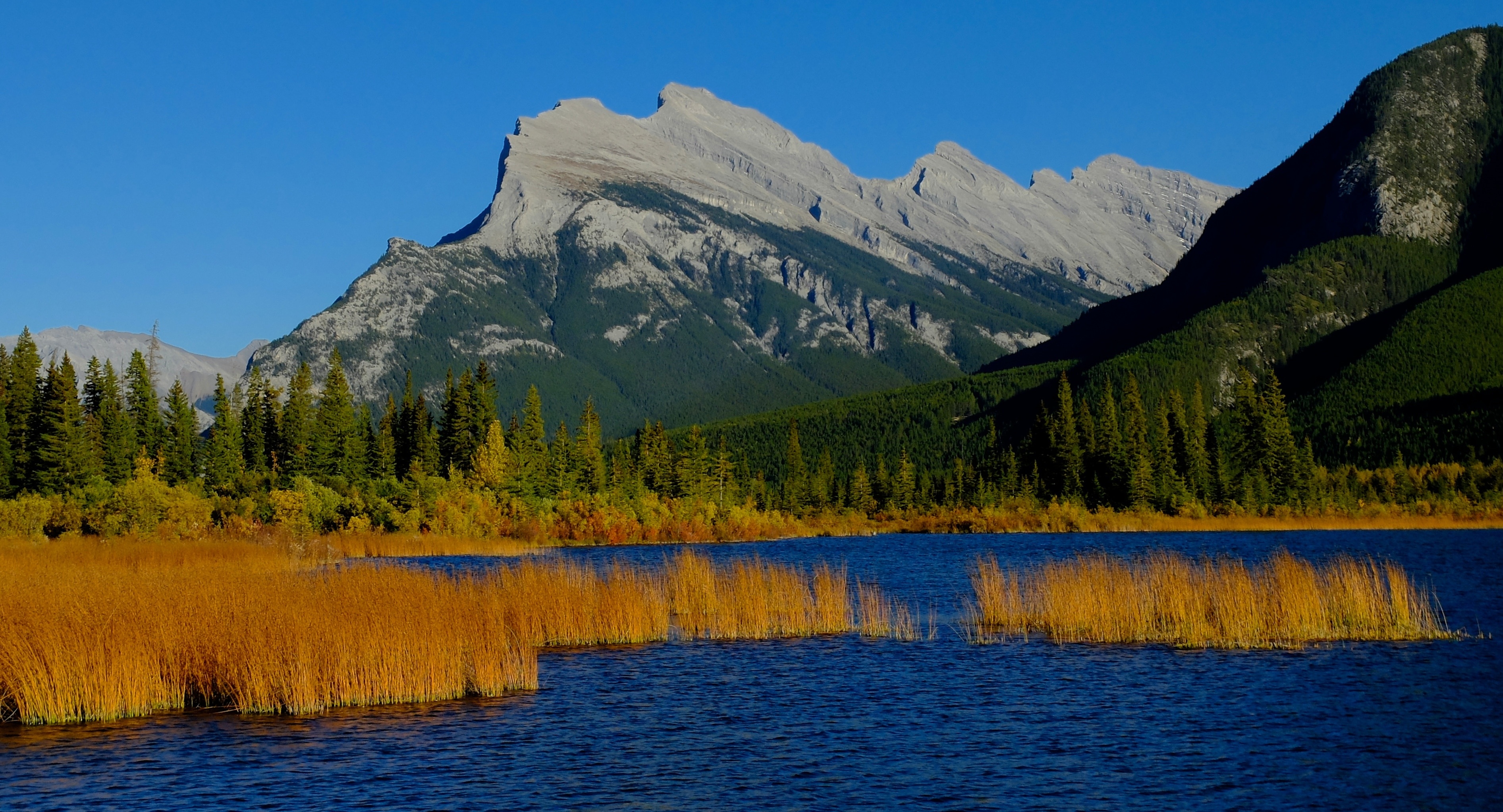 Vermilion Lakes, Banff National Park, mountain, mountain range