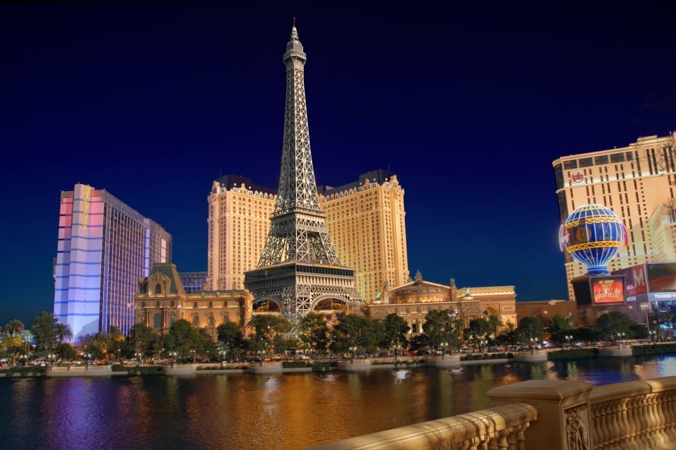 night-tourism-paris-las-vegas-wallpaper-preview.jpg