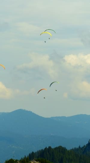 5 parachutes thumbnail