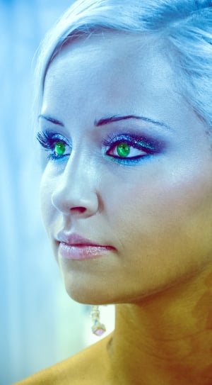 photo of woman with make up thumbnail