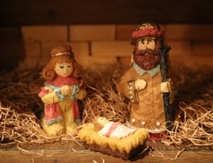 nativity set figurine thumbnail
