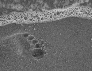 footprint in the sand thumbnail