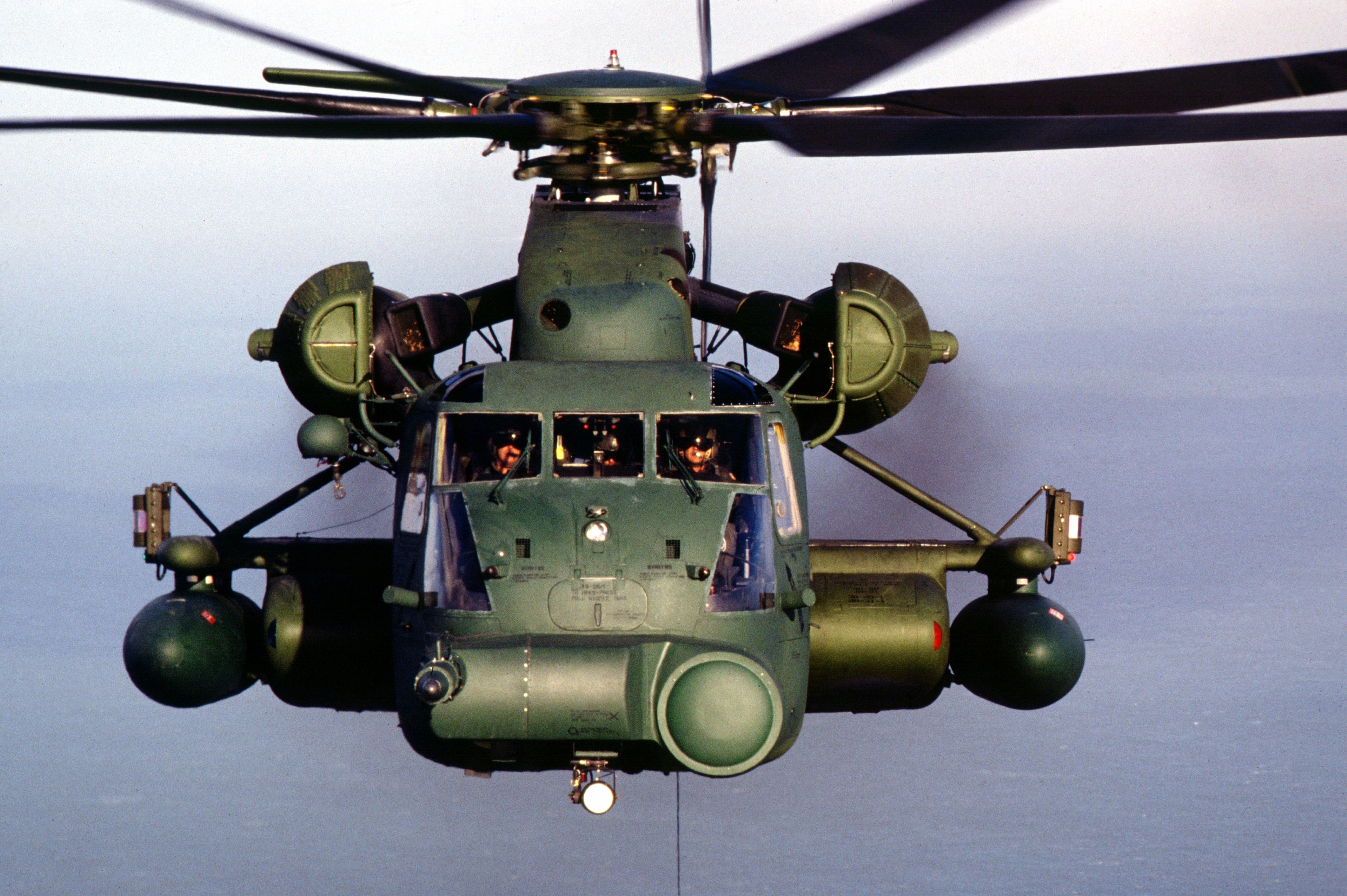 selective focus photo of military helicopter