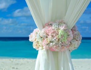 white and pink flower bouquet thumbnail