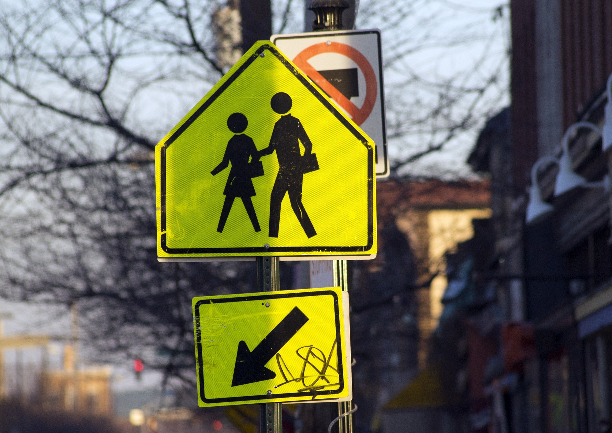 Sign, Traffic Sign, Walking Sign, human representation, male likeness