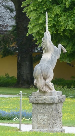 white unicorn concrete statue thumbnail