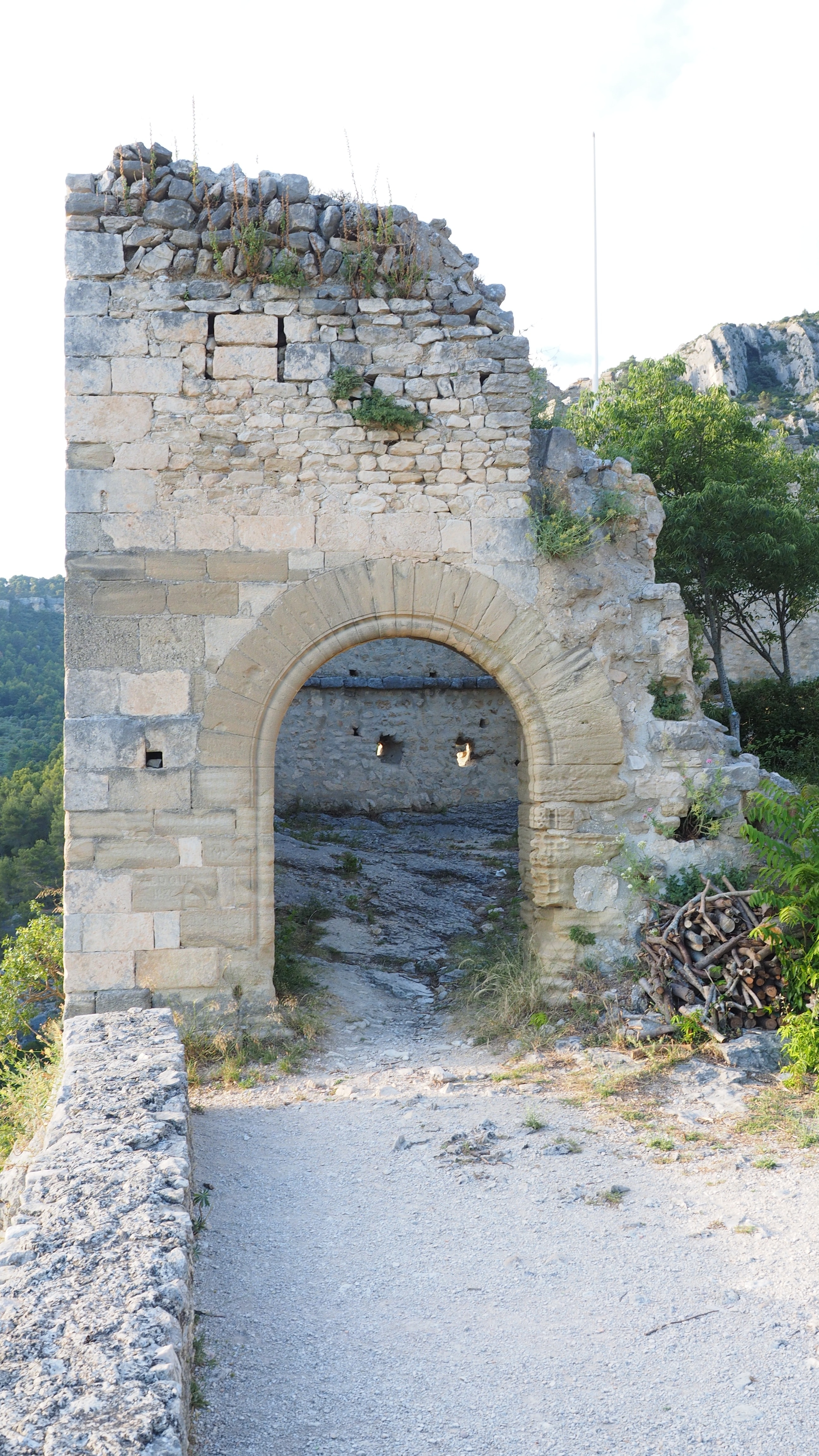 gray stone arch