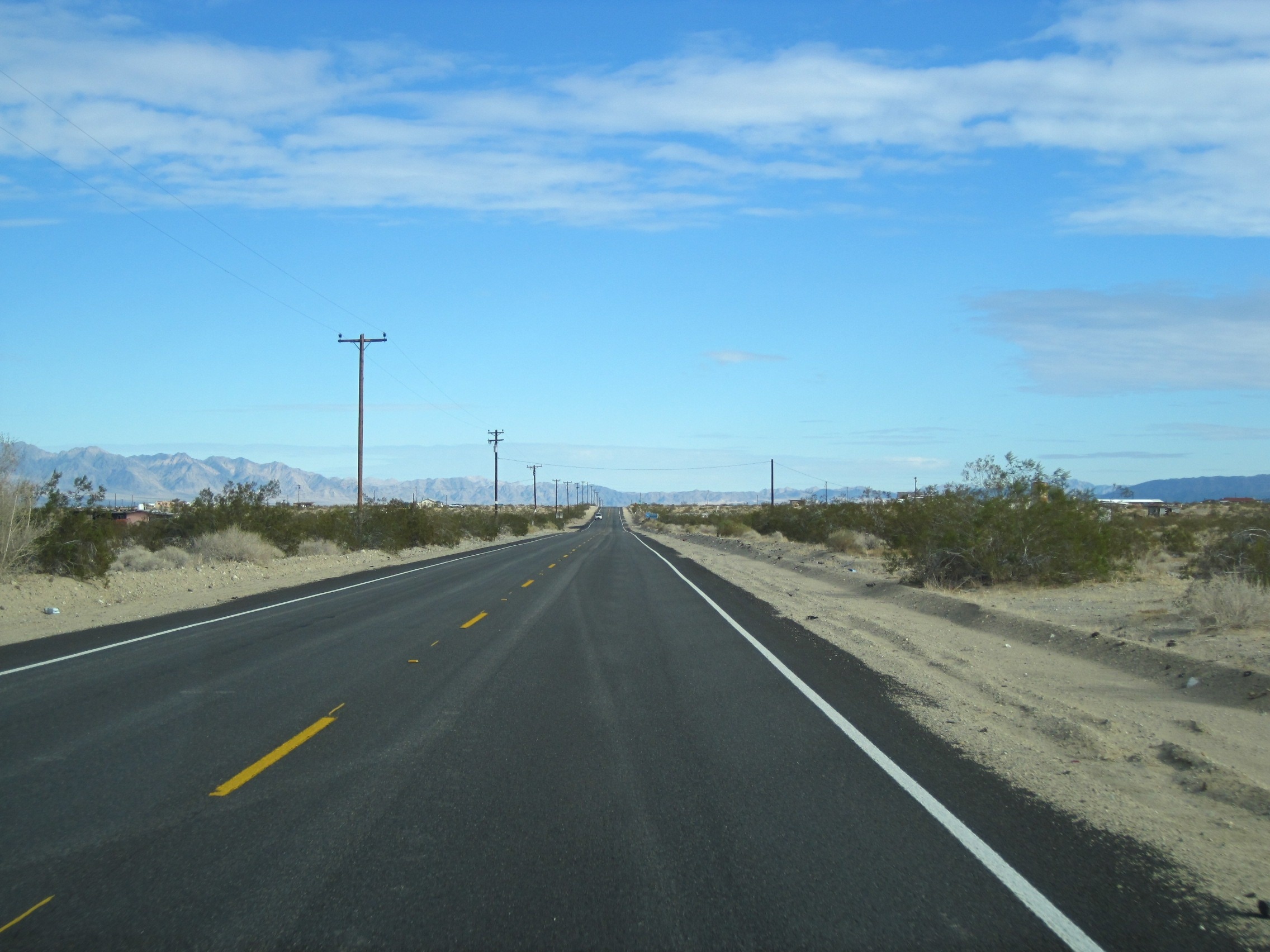 gray asphalt road