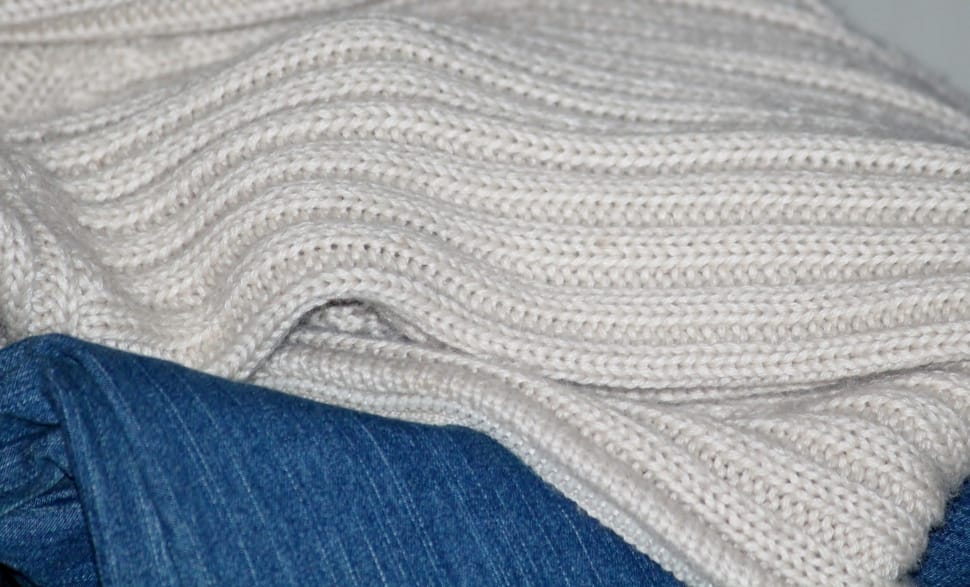 white knitted cloth preview