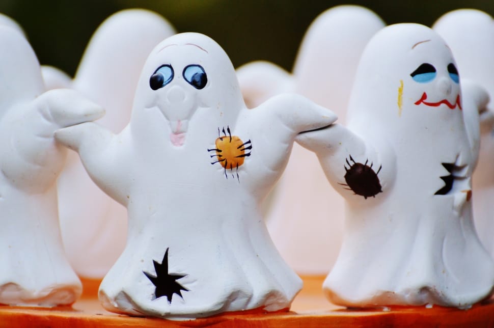 white ghost figurine lot preview