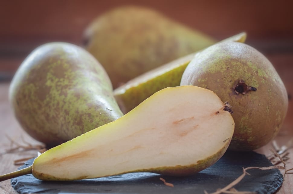 green pear shape fruit preview