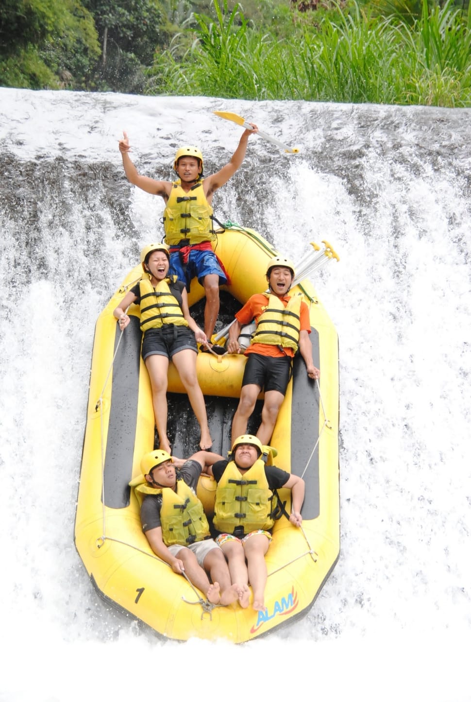 yellow and black alam water rafting boat preview