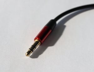 red and black audio cable thumbnail