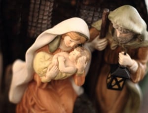ceramic nativity figurine thumbnail