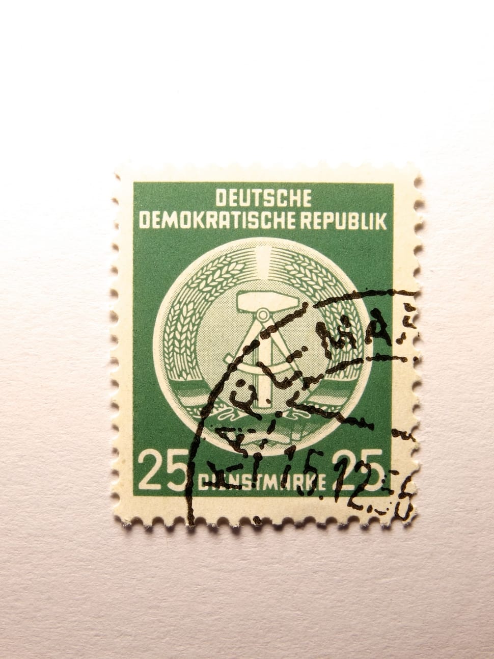 deutsche demokratische republik 25 postage stamp preview