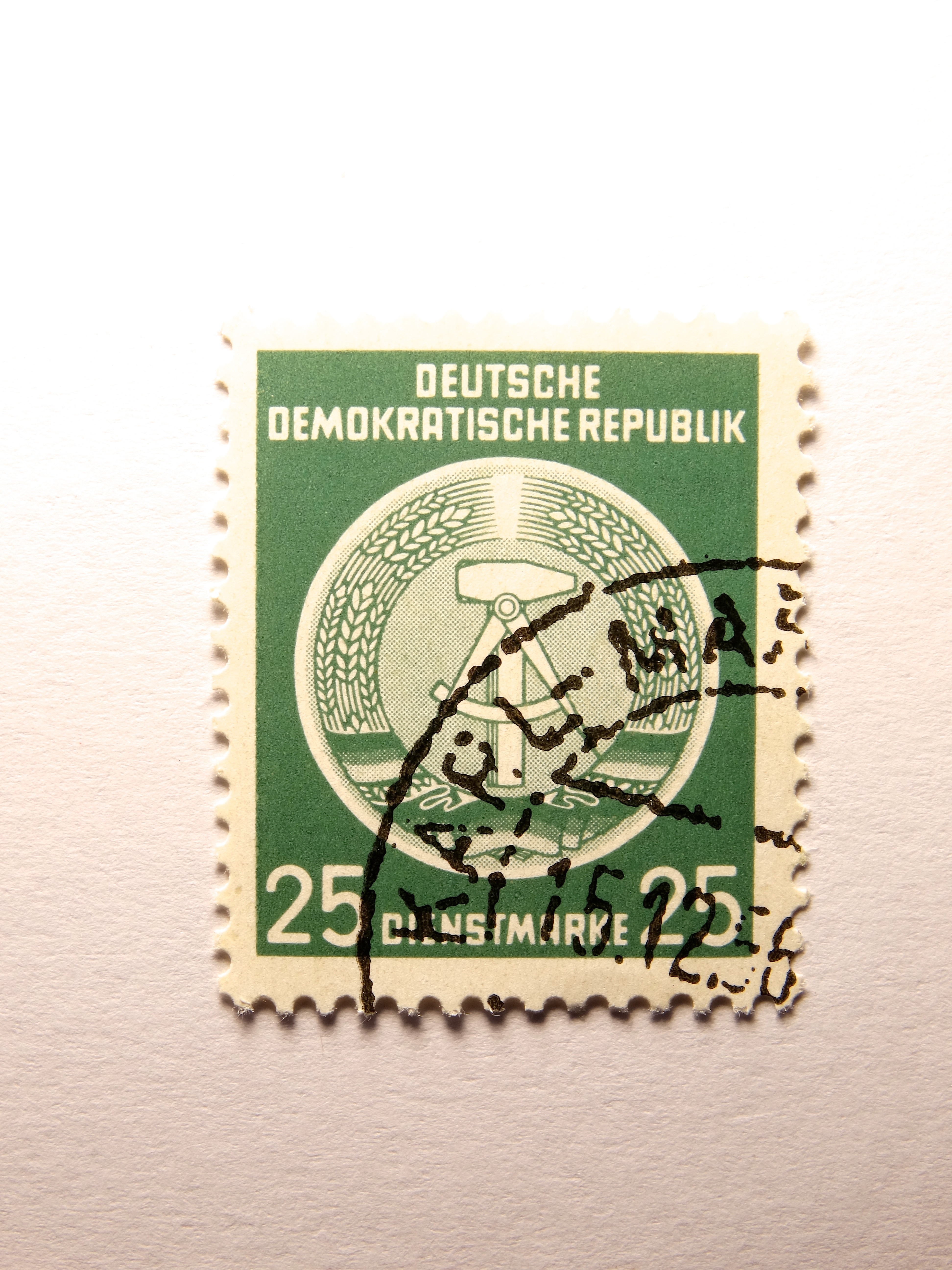 deutsche demokratische republik 25 postage stamp