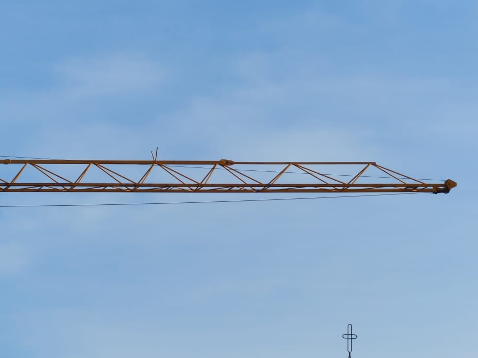 close photo of crane preview