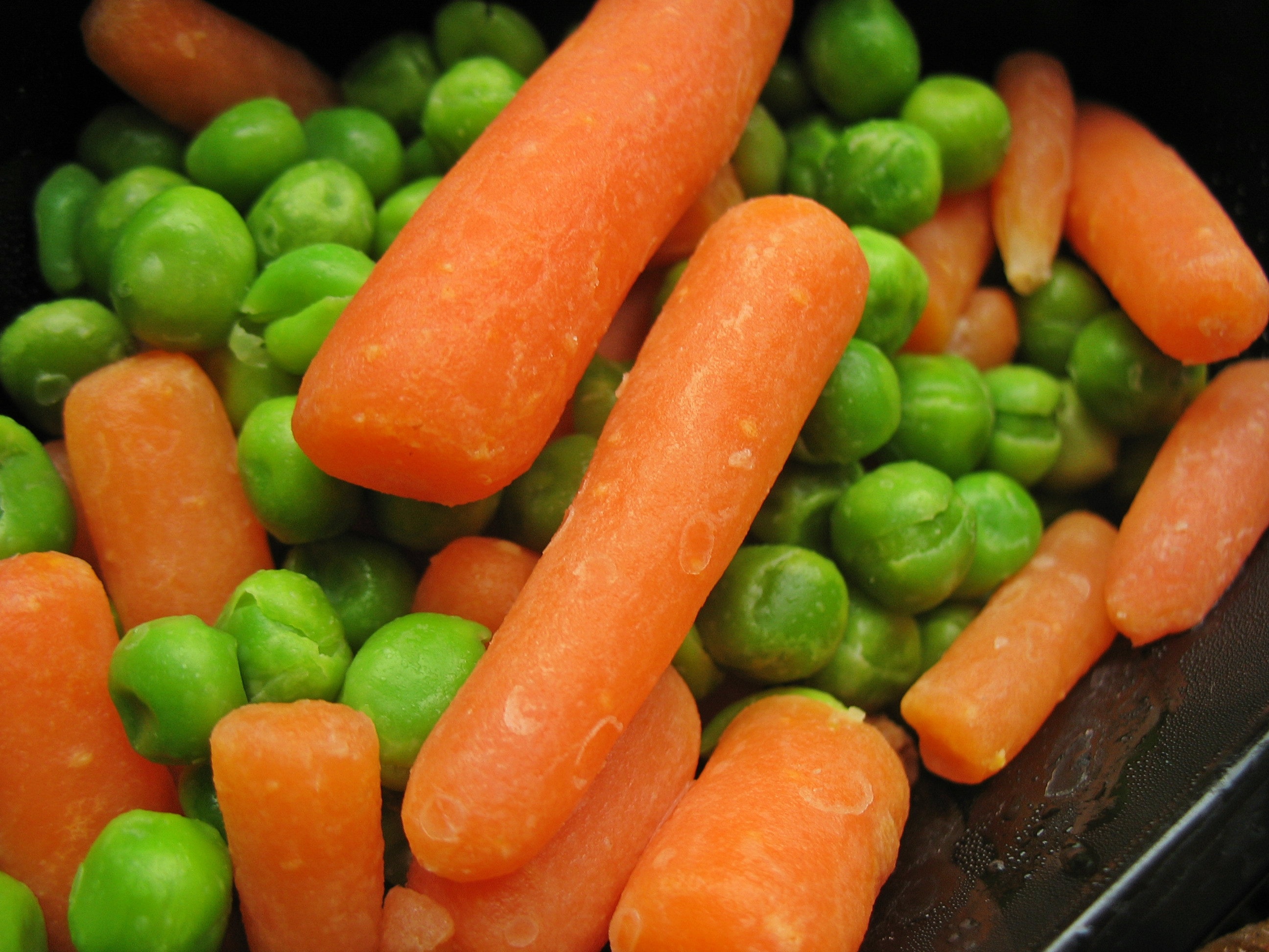 carrots and green peas