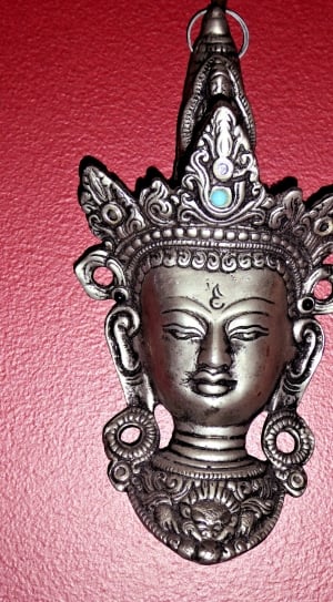 silver hindu deity emblem thumbnail