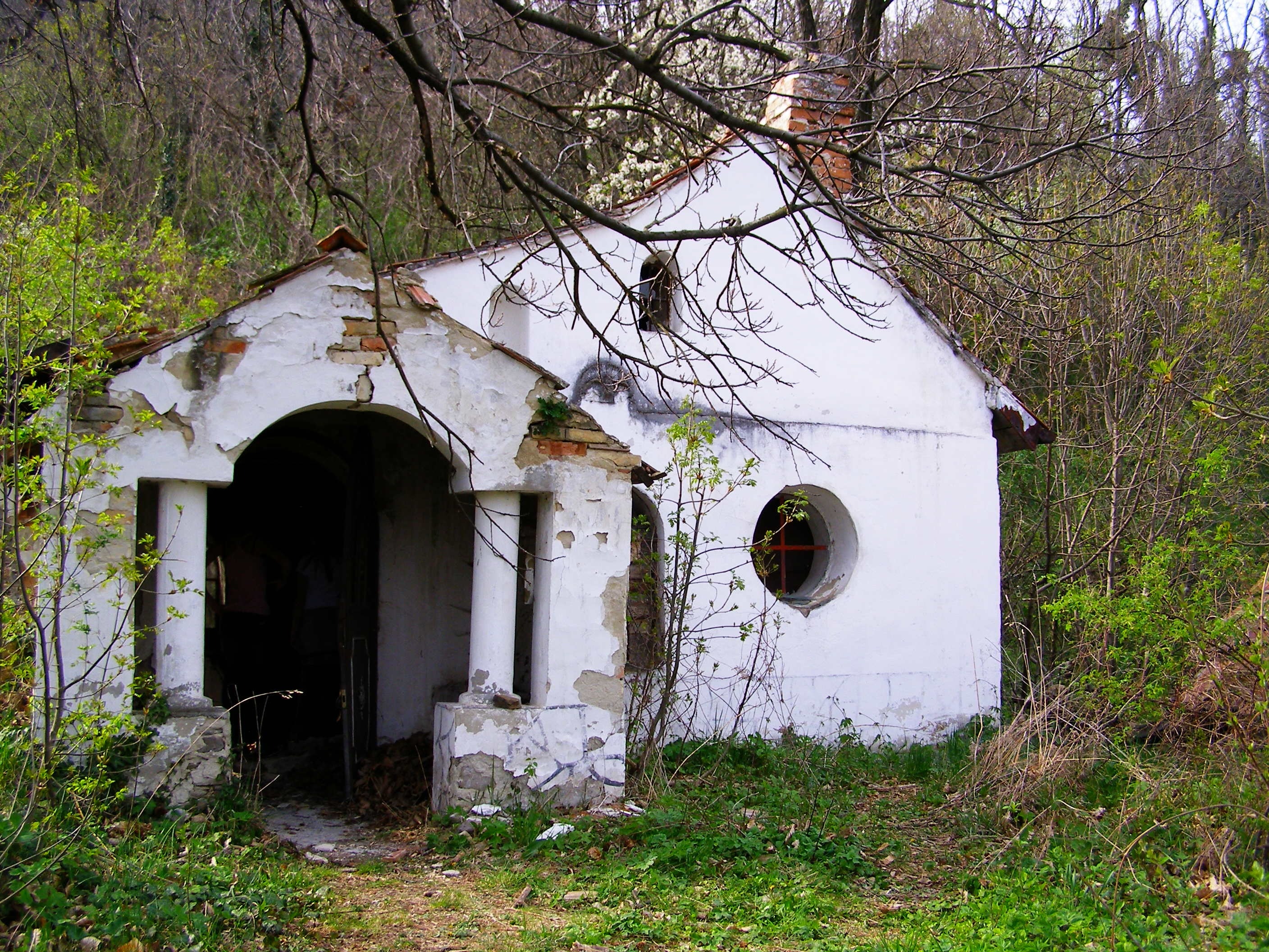 white chapel