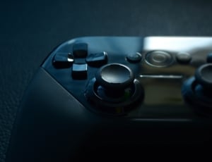 black game controller thumbnail