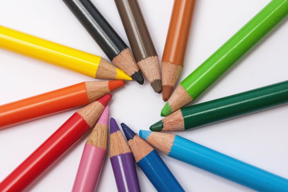 12 assorted coloring pencils preview