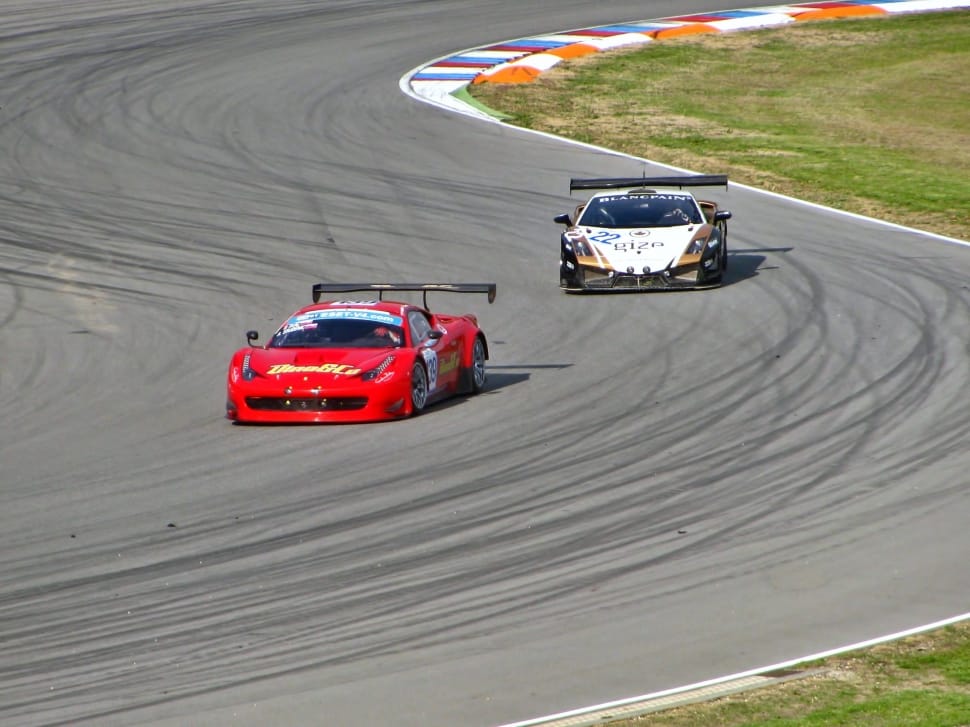2 sports cars preview