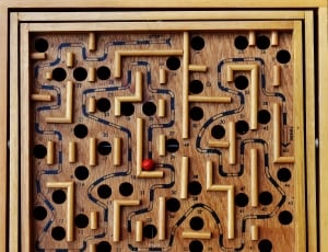 brown wooden maze frame thumbnail