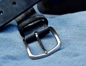black leather belt thumbnail
