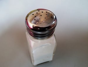 clear glass salt dispenser thumbnail