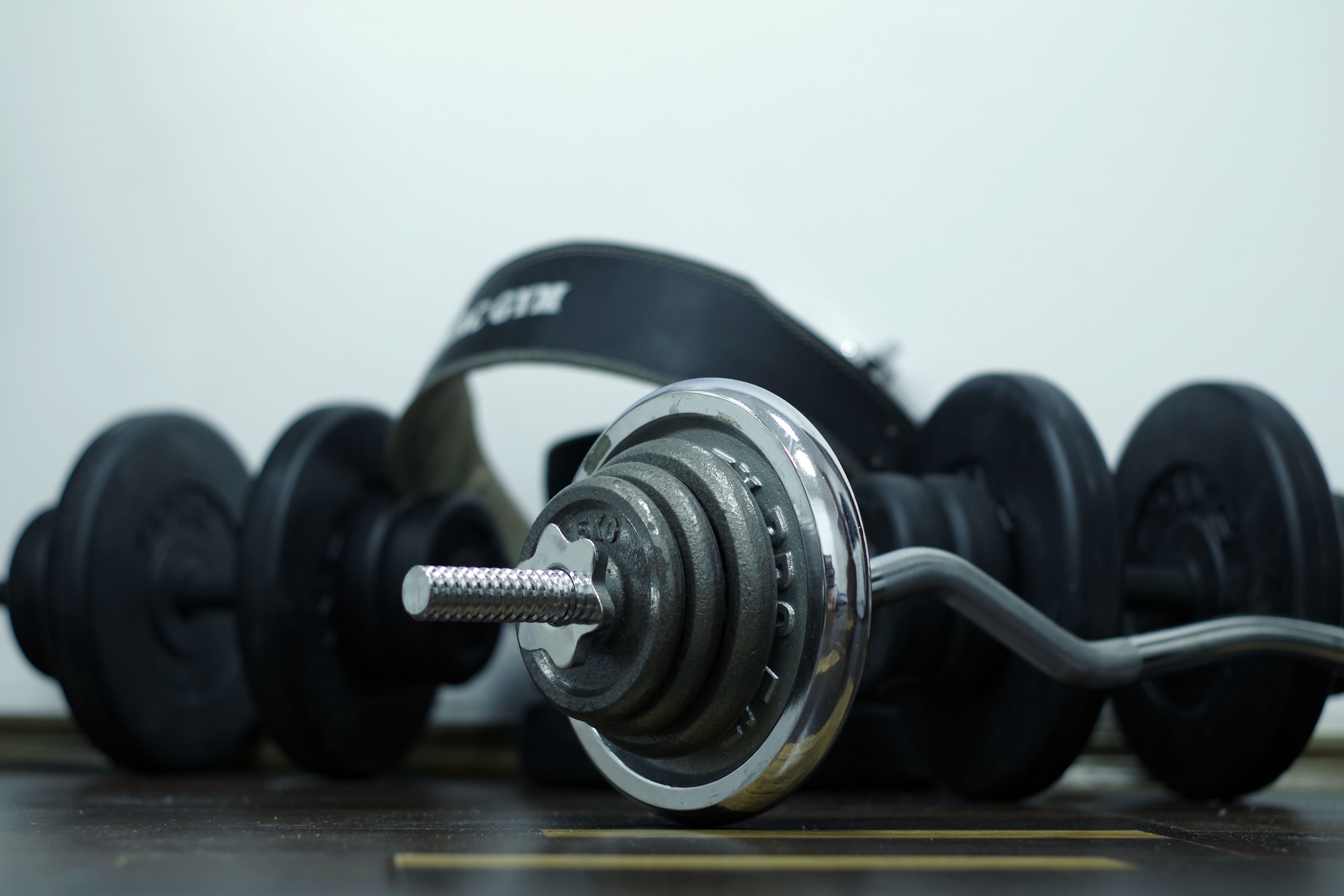 black and gray dumbbells
