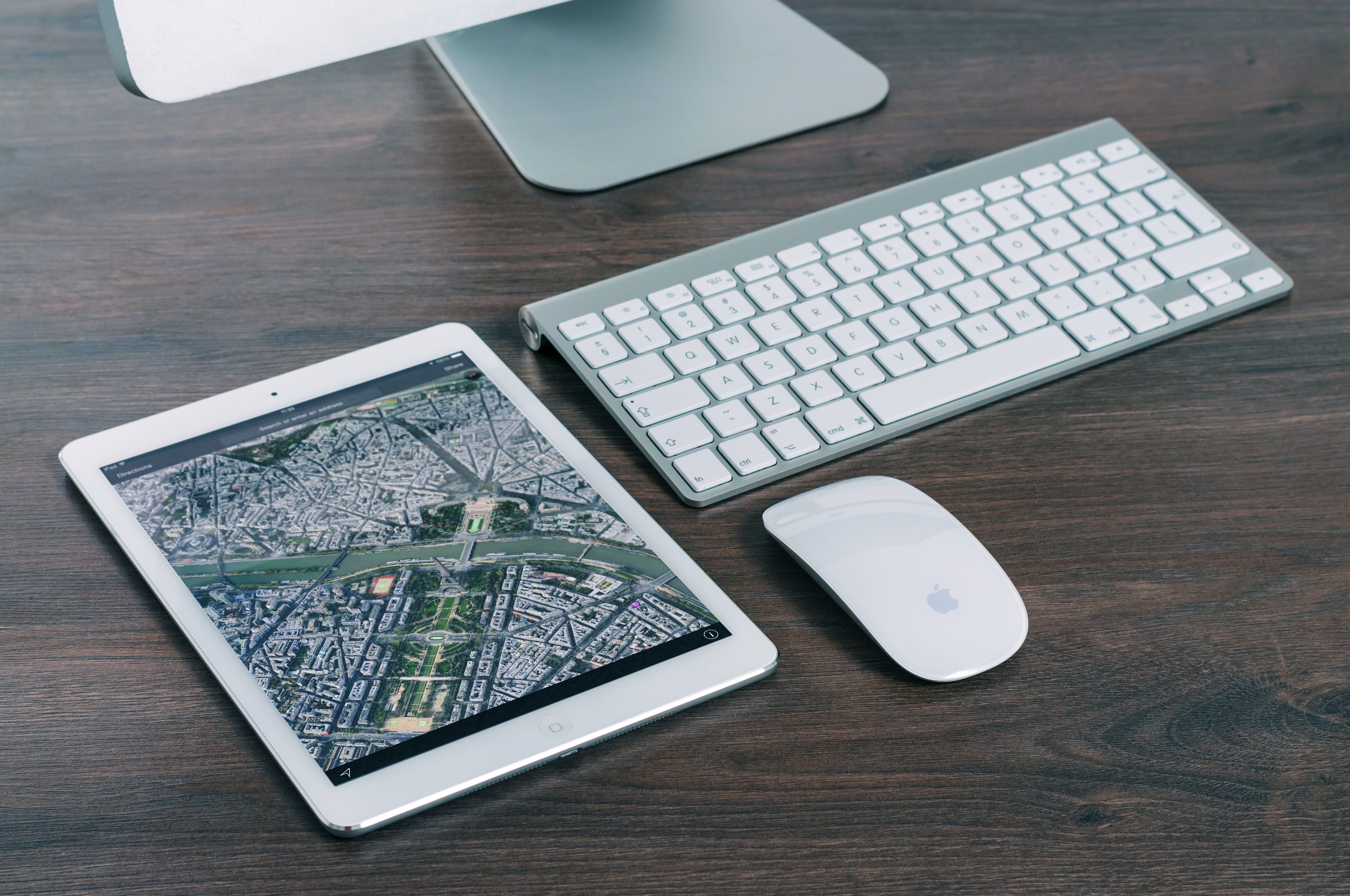 White Ipad Mini And Apple Magic Mouse And Keyboard Free Image Peakpx