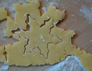 brown snow flakes molded pastry thumbnail