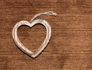 grey wooden heart decor thumbnail