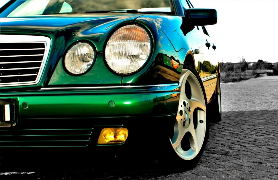 green mercedes benz w210 preview