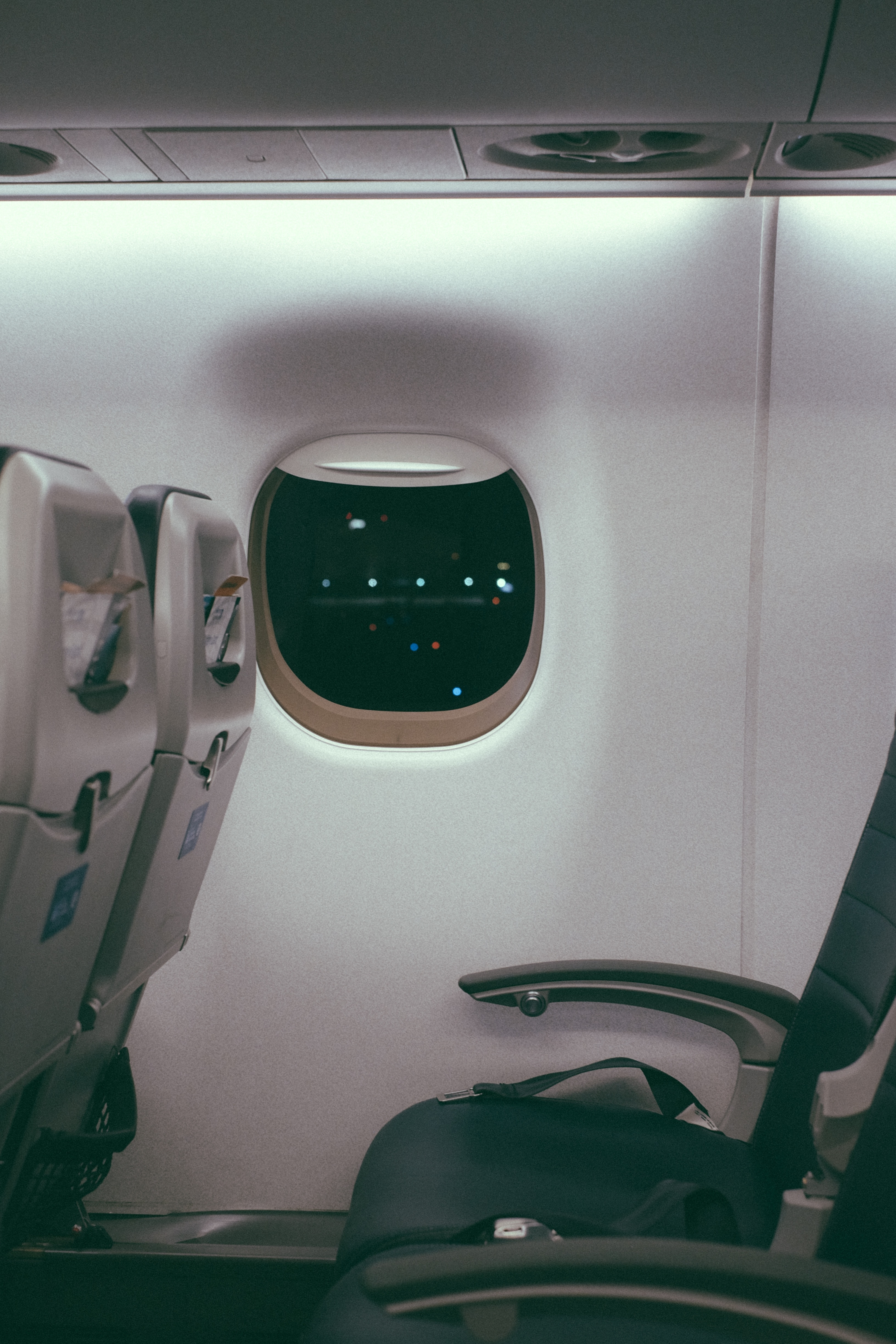 black air plane seat empty