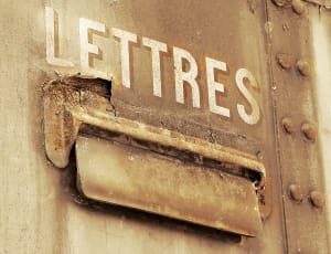 grey metal lettres print container thumbnail