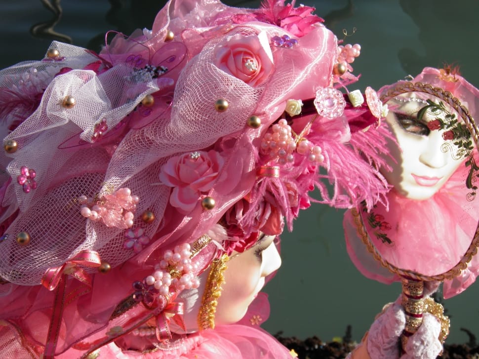 pink floral headdress preview
