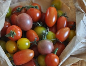 assorted tomato thumbnail